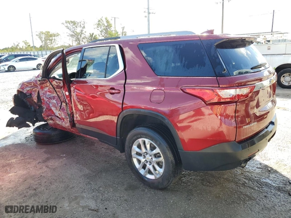 2018 Chevrolet Traverse LT Cloth with VIN 1GNERGKW6JJ281018, listed as a Copart auction lot 83516034 with 111,630 mi miles and Non Repairable. Bid and sale history available at carsss.com. Image 2.