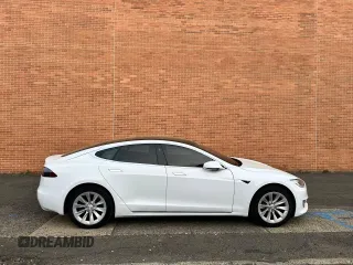 2019 Tesla Model S 75D with VIN 5YJSA1E28KF333962, listed as a Copart auction lot 54815975 with 21,203 mi miles and Salvage title. Bid and sale history available at DreamBid. Image 5.