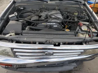 1997 Toyota T100 SR5 with VIN JT4UN24D8V0046646, listed as a Copart auction lot 43251895 with 166,827 mi miles and Salvage Title. Bid and sale history available at DreamBid. Image 11.