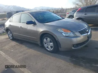 2007 Nissan Altima 2.5 S with VIN 1N4AL21E07C129405, listed as a IAAI auction lot 41883830 with 169,938 mi miles. Bid and sale history available at carsss.com. Image 1.