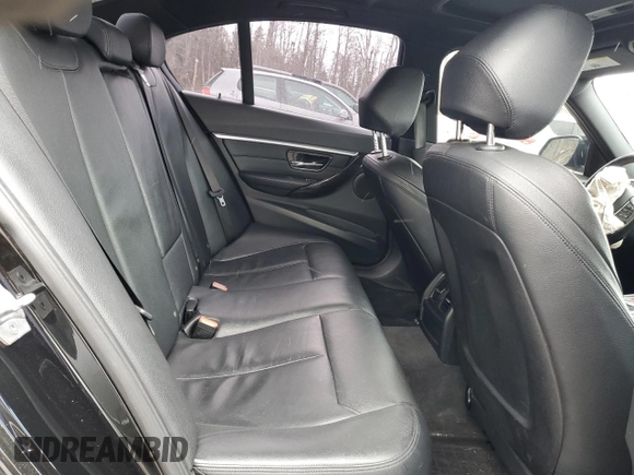 2018 BMW 3 Series 330i xDrive with VIN WBA8D9G57JNU69214, listed as a Copart auction lot 49269805 with 135,541 mi miles and Clean title. Bid and sale history available at DreamBid. Image 10.