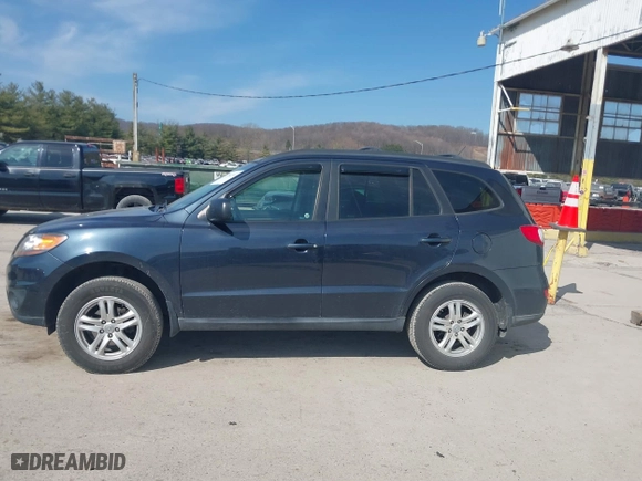 2011 Hyundai Santa Fe GLS with VIN 5XYZGDAB9BG076212, listed as a IAAI auction lot 41784196 with 123,256 mi miles. Bid and sale history available at carsss.com. Image 14.