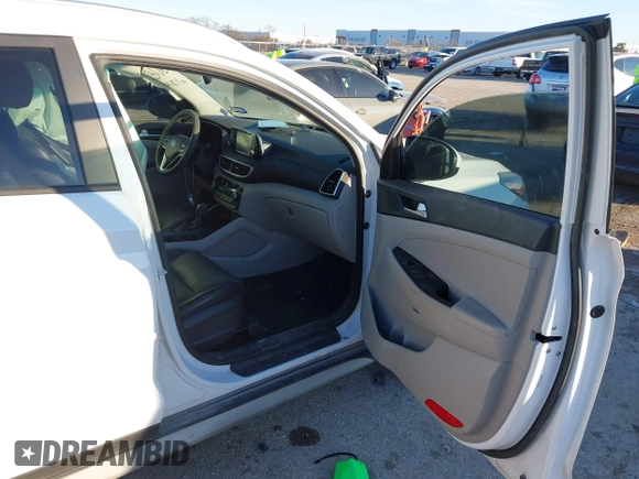 2019 Hyundai Tucson Sport with VIN KM8J33AL1KU838499, listed as a IAAI auction lot 41317832 with 71,594 mi miles. Bid and sale history available at carsss.com. Image 5.