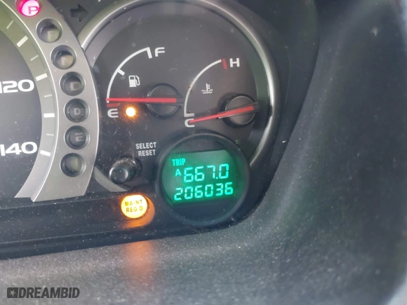 2004 Honda Pilot EX with VIN 2HKYF18634H515163, listed as a IAAI auction lot 40786017 with 206,036 mi miles. Bid and sale history available at carsss.com. Image 15.