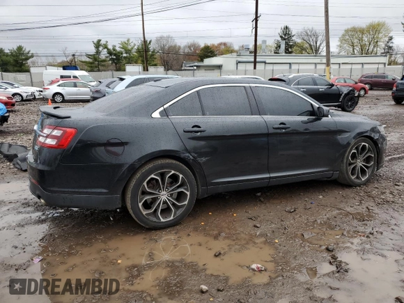 2015 Ford Taurus SHO z VIN 1FAHP2KT2FG182307, wystawiony jako Copart lot #52596525 z przebiegiem 68 214 mil mil oraz Szkoda całkowita • Salvage title. Historia ofert i sprzedaży dostępna na DreamBid. Obrazek 3.