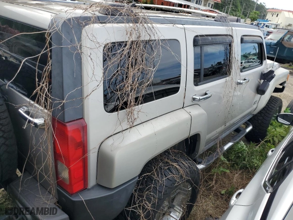 2008 Hummer H3 SUV with VIN 5GTEN13E188135711, listed as a Copart auction lot 50657884 with 0 mi miles and Salvage Title. Bid and sale history available at carsss.com. Image 3.