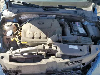 2019 Volkswagen Beetle S with VIN 3VWFD7AT2KM718727, listed as a Copart auction lot 73586914 with 31,075 mi miles and Salvage Title. Bid and sale history available at carsss.com. Image 11.
