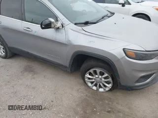2019 Jeep Cherokee Latitude с VIN 1C4PJLCB7KD325637, выставлен на аукционе IAAI как лот 42293834 с пробегом 165 997 миль миль и . История ставок и продаж доступна на DreamBid. Изображение 6.