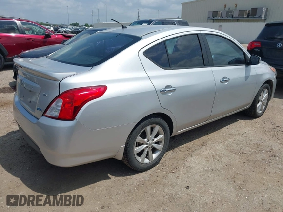 2015 Nissan Versa SV with VIN 3N1CN7AP1FL837454, listed as a IAAI auction lot 42166710 with 62,450 mi miles. Bid and sale history available at carsss.com. Image 4.