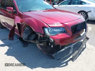 2019 Chrysler 300 with VIN 2C3CCABGXKH686121, listed as a IAAI auction lot 41995862 with 50,577 mi miles. Bid and sale history available at carsss.com. Image 6.