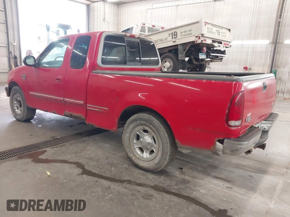 1998 Ford F-150 с VIN 1FTZX1761WKB08028, выставлен на аукционе IAAI как лот 40724830 с пробегом 243 198 миль миль и . История ставок и продаж доступна на DreamBid. Изображение 3.