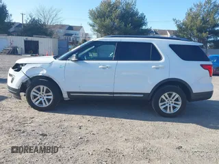 2018 Ford Explorer XLT z VIN 1FM5K8D87JGC51102, wystawiony jako IAAI lot #41743161 z przebiegiem 91 220 mil mil oraz . Historia ofert i sprzedaży dostępna na DreamBid. Obrazek 14.
