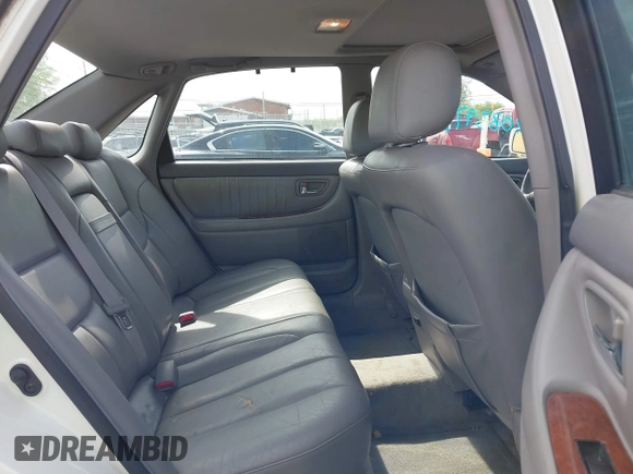 2003 Toyota Avalon XL with VIN 4T1BF28B73U321678, listed as a IAAI auction lot 42083979 with 283,606 mi miles and . Bid and sale history available at carsss.com. Image 8.