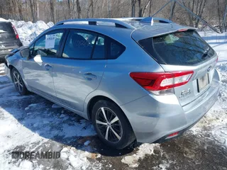 2019 Subaru Impreza Premium with VIN 4S3GTAC67K3712213, listed as a IAAI auction lot 41582618 with 1 mi miles. Bid and sale history available at carsss.com. Image 3.