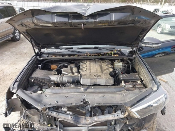 2018 Toyota 4Runner SR5 with VIN JTEBU5JR7J5583318, listed as a IAAI auction lot 41442940 with 100,508 mi miles. Bid and sale history available at carsss.com. Image 10.