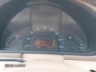 2004 Mercedes-Benz C 240 z VIN WDBRH61J94F511752, wystawiony jako IAAI lot #42100396 z przebiegiem 217 183 mil mil oraz . Historia ofert i sprzedaży dostępna na DreamBid. Obrazek 7.