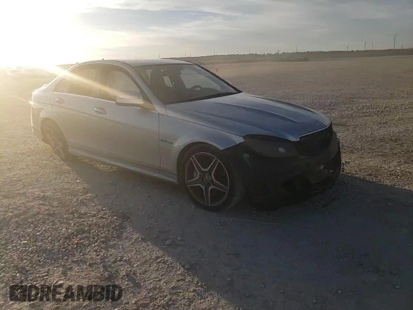 2009 Mercedes-Benz C 63 AMG with VIN WDDGF77X59F251024, listed as a Copart auction lot 86815874 with 116,990 mi miles and Salvage Title. Bid and sale history available at DreamBid. Image 11.