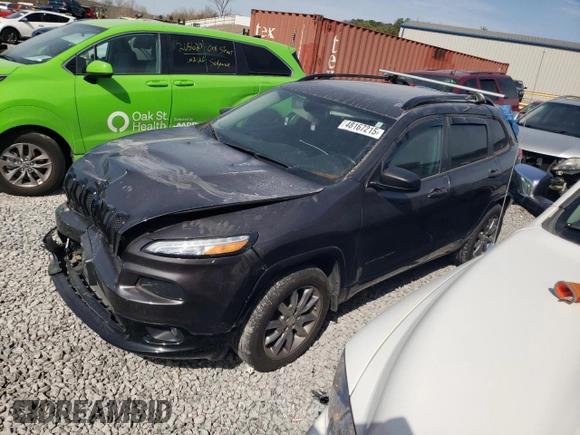 2018 Jeep Cherokee Latitude z VIN 1C4PJMCX9JD586705, wystawiony jako Copart lot #48167215 z przebiegiem 121 494 mil mil oraz Szkoda całkowita • Salvage title. Historia ofert i sprzedaży dostępna na DreamBid. Obrazek 1.