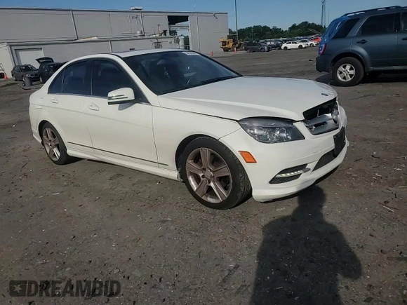 2011 Mercedes-Benz C 300 Sport с VIN WDDGF5EB3BA523150, выставлен на аукционе Copart как лот 58926245 с пробегом 176 112 миль миль и Списание • Salvage title. История ставок и продаж доступна на DreamBid. Изображение 13.