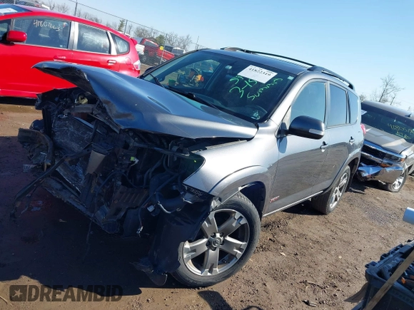 2011 Toyota RAV4 Sport with VIN JTMRF4DV6B5045551, listed as a IAAI auction lot 41822319 with 207,349 mi miles. Bid and sale history available at carsss.com. Image 2.