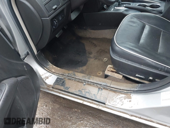 2012 Ford Fusion SEL with VIN 3FAHP0JG6CR191735, listed as a IAAI auction lot 42365977 with 128,023 mi miles and . Bid and sale history available at DreamBid. Image 6.