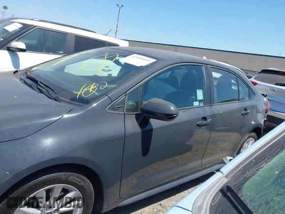 2024 Toyota Corolla LE with VIN 5YFB4MDE3RP195850, listed as a IAAI auction lot 42609039 with 3,061 mi miles and . Bid and sale history available at DreamBid. Image 15.