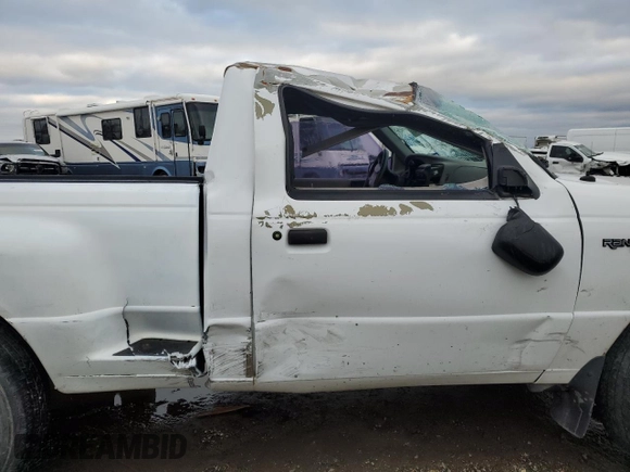2000 Ford Ranger XL with VIN 1FTYR10V7YPC00743, listed as a Copart auction lot 88146935 with 198,410 mi miles and Salvage Title. Bid and sale history available at carsss.com. Image 10.