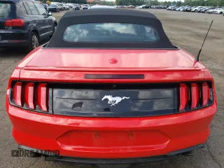 2022 Ford Mustang EcoBoost z VIN 1FATP8UH7N5115931, wystawiony jako Copart lot #60545995 z przebiegiem Nie podano mil oraz Szkoda całkowita • Salvage title. Historia ofert i sprzedaży dostępna na DreamBid. Obrazek 6.