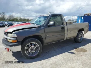 2000 Chevrolet Silverado 1500 with VIN 1GCEK14V7YE221413, listed as a Copart auction lot 48989804 with 0 mi miles and Non Repairable. Bid and sale history available at carsss.com. Image 1.