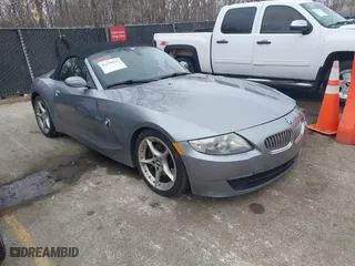 2007 BMW Z4 3.0si with VIN 4USBU535X7LX02797, listed as a IAAI auction lot 41520942 with 115,022 mi miles. Bid and sale history available at carsss.com. Image 1.
