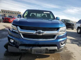 2019 Chevrolet Colorado 4WD LT with VIN 1GCHTCEN1K1124100, listed as a Copart auction lot 48558675 with 25,865 mi miles and Salvage Title. Bid and sale history available at carsss.com. Image 5.
