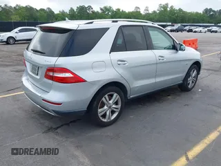 2012 Mercedes-Benz M ML 350 with VIN 4JGDA5HB5CA012821, listed as a IAAI auction lot 42128070 with 94,749 mi miles. Bid and sale history available at carsss.com. Image 4.
