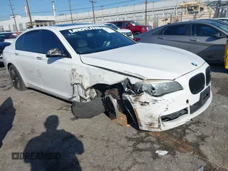2014 BMW 7 Series 750i с VIN WBAYA8C58ED228444, выставлен на аукционе IAAI как лот 41665037 с пробегом 165 663 миль миль и . История ставок и продаж доступна на DreamBid. Изображение 1.