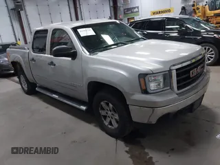 2007 GMC Sierra 1500 SLE1 z VIN 2GTEK13M171501109, wystawiony jako IAAI lot #42307745 z przebiegiem 165 587 mil mil oraz . Historia ofert i sprzedaży dostępna na DreamBid. Obrazek 1.