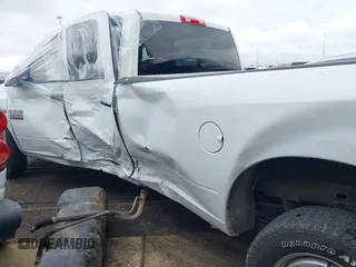 2018 Ram 2500 Tradesman с VIN 3C6TR4HT1JG277334, выставлен на аукционе IAAI как лот 42058908 с пробегом 60 589 миль миль и . История ставок и продаж доступна на DreamBid. Изображение 6.