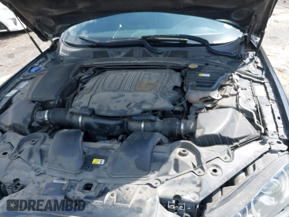 2015 Jaguar XF V6 Portfolio with VIN SAJWA0F74F8U76324, listed as a IAAI auction lot 42158134 with 136,995 mi miles. Bid and sale history available at carsss.com. Image 10.