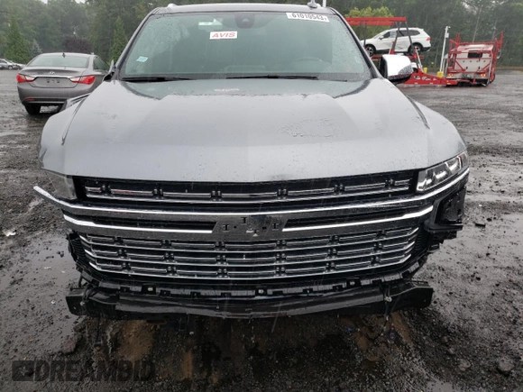 2022 Chevrolet Suburban Premier with VIN 1GNSCFKD3NR191152, listed as a Copart auction lot 61010543 with 56,508 mi miles and Clean title. Bid and sale history available at DreamBid. Image 5.