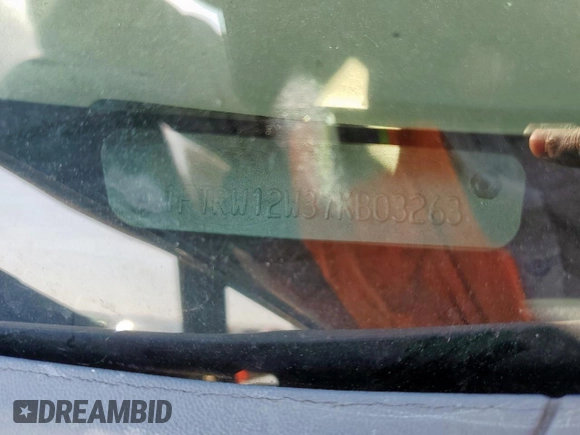2007 Ford F-150 XLT with VIN 1FTRW12W37KB03263, listed as a Copart auction lot 61087375 with 167,585 mi miles and Salvage title. Bid and sale history available at DreamBid. Image 12.