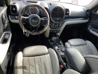 2018 MINI Countryman Cooper S with VIN WMZYT5C39J3E61682, listed as a Copart auction lot 45641125 with 98,496 mi miles and Salvage title. Bid and sale history available at DreamBid. Image 8.