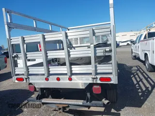 2013 Ford F-250 XL с VIN 1FDBF2A60DEA36359, выставлен на аукционе IAAI как лот 41638468 с пробегом 59 355 миль миль и . История ставок и продаж доступна на DreamBid. Изображение 17.