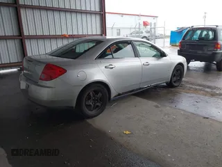 2008 Pontiac G6 z VIN 1G2ZG57B784240047, wystawiony jako IAAI lot #42365491 z przebiegiem 202 536 mil mil oraz . Historia ofert i sprzedaży dostępna na DreamBid. Obrazek 4.