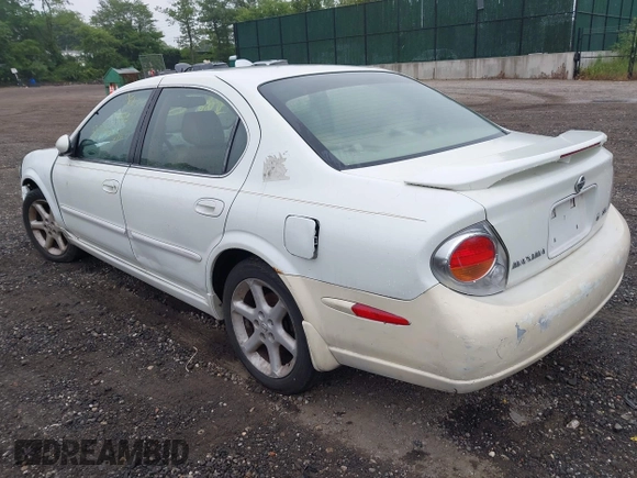 2002 Nissan Maxima GLE с VIN JN1DA31A62T322279, выставлен на аукционе IAAI как лот 42468817 с пробегом Не указан миль и . История ставок и продаж доступна на DreamBid. Изображение 3.