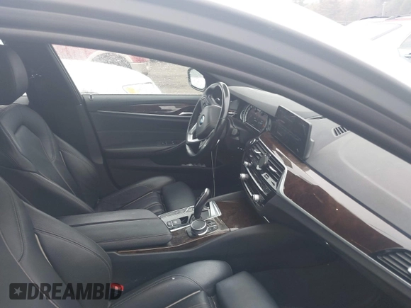 2018 BMW 5 Series 530e xDrive с VIN WBAJB1C53JB084376, выставлен на аукционе IAAI как лот 42137601 с пробегом 105 460 миль миль и . История ставок и продаж доступна на DreamBid. Изображение 5.