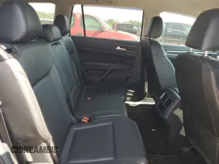 2018 Volkswagen Atlas SE с VIN 1V2PR2CA1JC579177, выставлен на аукционе Copart как лот 63792005 с пробегом 110 297 миль миль и Списание • Salvage title. История ставок и продаж доступна на DreamBid. Изображение 11.