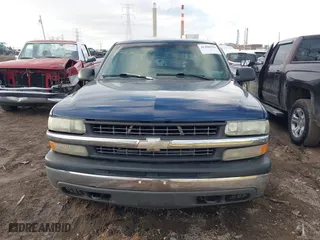 1999 Chevrolet Silverado 1500 LS with VIN 2GCEC19V1X1155172, listed as a IAAI auction lot 41488962 with 308,758 mi miles. Bid and sale history available at carsss.com. Image 12.