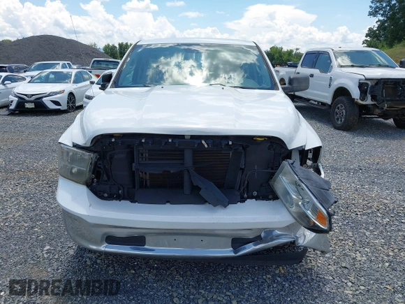 2019 Ram 1500 Tradesman z VIN 3C6JR6DT4KG561518, wystawiony jako IAAI lot #42726625 z przebiegiem 161 859 mil mil oraz . Historia ofert i sprzedaży dostępna na DreamBid. Obrazek 12.