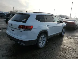 2022 Volkswagen Atlas 3.6L V6 SE w/Technology with VIN 1V2HR2CA8NC558577, listed as a Copart auction lot 80847934 with 68,231 mi miles and Clean Title. Bid and sale history available at carsss.com. Image 3.