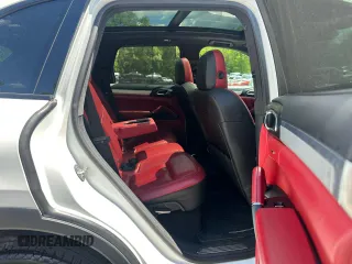 2015 Porsche Cayenne Turbo z VIN WP1AC2A27FLA81589, wystawiony jako Copart lot #58702245 z przebiegiem 136 038 mil mil oraz Czysty tytuł • Clean title. Historia ofert i sprzedaży dostępna na DreamBid. Obrazek 6.