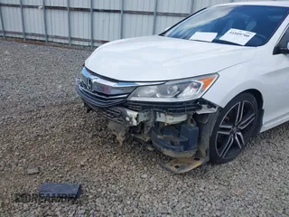 2017 Honda Accord Sport SE z VIN 1HGCR2F13HA055127, wystawiony jako IAAI lot #41889700 z przebiegiem 97 519 mil mil oraz . Historia ofert i sprzedaży dostępna na DreamBid. Obrazek 6.
