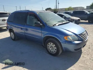 2007 Chrysler Town & Country with VIN 1A4GJ45R37B201913, listed as a Copart auction lot 67544904 with 178,863 mi miles and Clean Title. Bid and sale history available at DreamBid. Image 4.